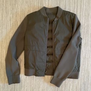 Lululemon reversible puff bomber jacket